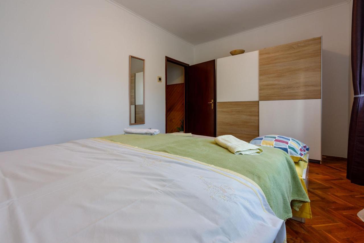 Apartment Leo Nona Novi Vinodolski Exterior foto