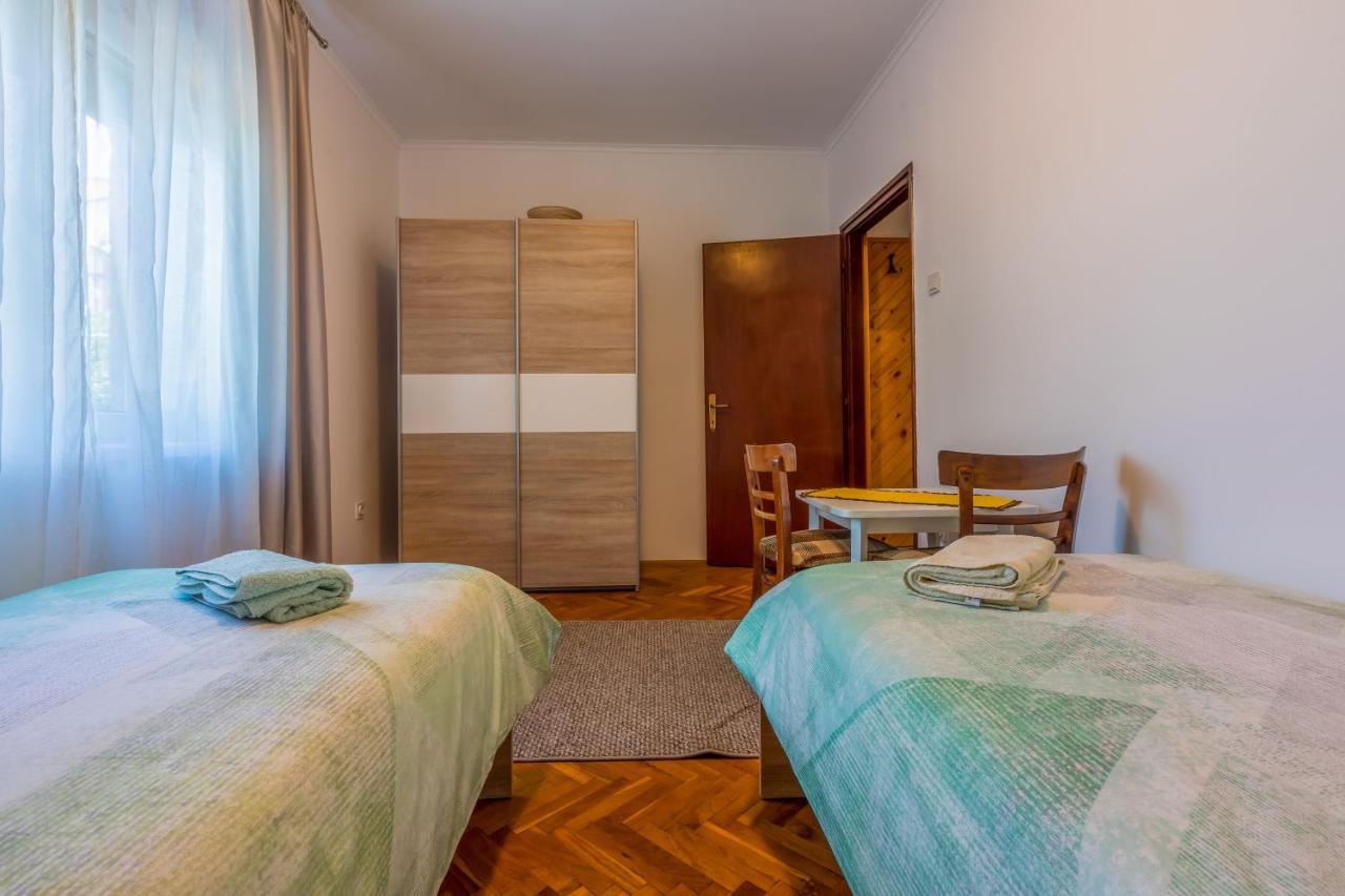 Apartment Leo Nona Novi Vinodolski Exterior foto